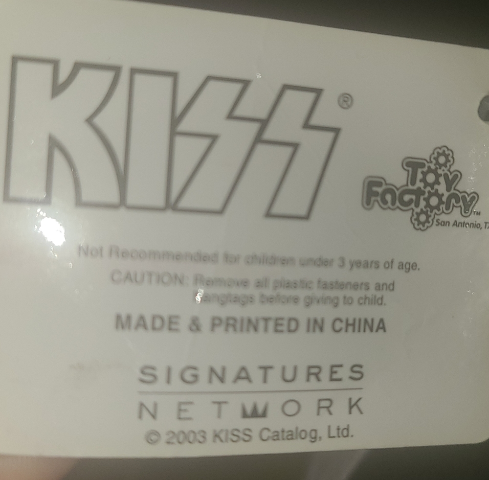 KISS Doll - Picture 15 of 16